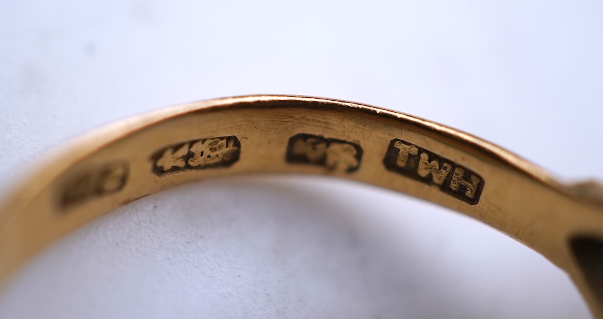 A synthetic sapphire ring